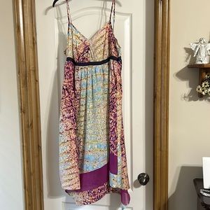 Women’s dress, LG, gorgeous colors, flowy, like new